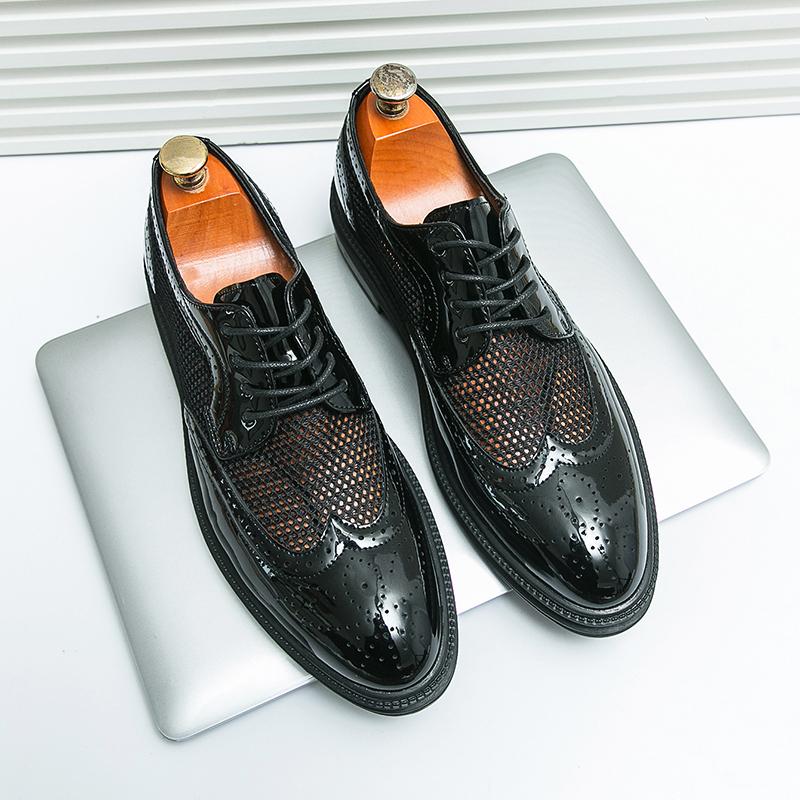 Gentleman Summer New Men's Black White Perforated Leather Oxford Brogues Shoes Designer Formal Wedding Dress Homecoming Footwear