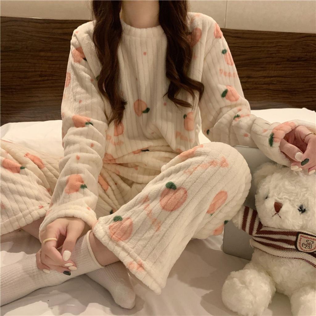 Autumn and Winter Coral Fleece Pajamas for Women, Thick and Warm Flannel Long Home Wear, Fashionable Plus Size Cardigan Set