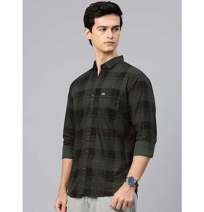 Man's Stylish Slim Fit Cotton Spread Collar Checked Casual Shirt - Dark Green