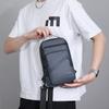 Męska torba crossbody w jednolitym kolorze, sportowa torba na klatkę piersiową na zewnątrz, torba na ramię o dużej pojemności dla dojeżdżających do pracy