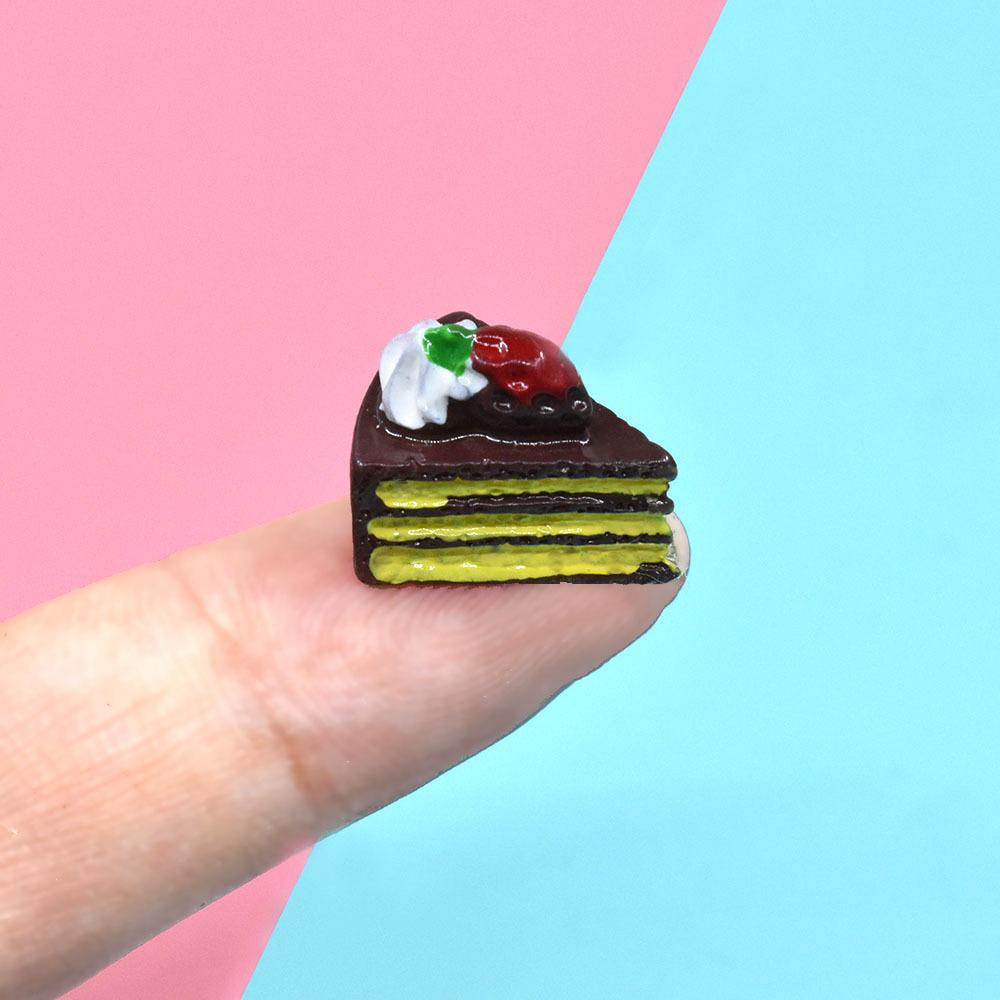 10PCS Dollhouse Miniature Resin Triangle Cakes Doll Simulation Mini Bakery Bread DIY Kitchen Accessories