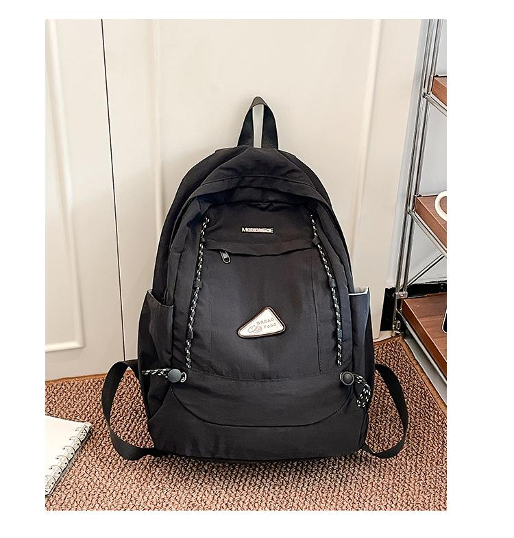 Simple schoolbag, Korean contrasting colors, new schoolbag, light travel and leisure backpack, high value, dirt-resistant