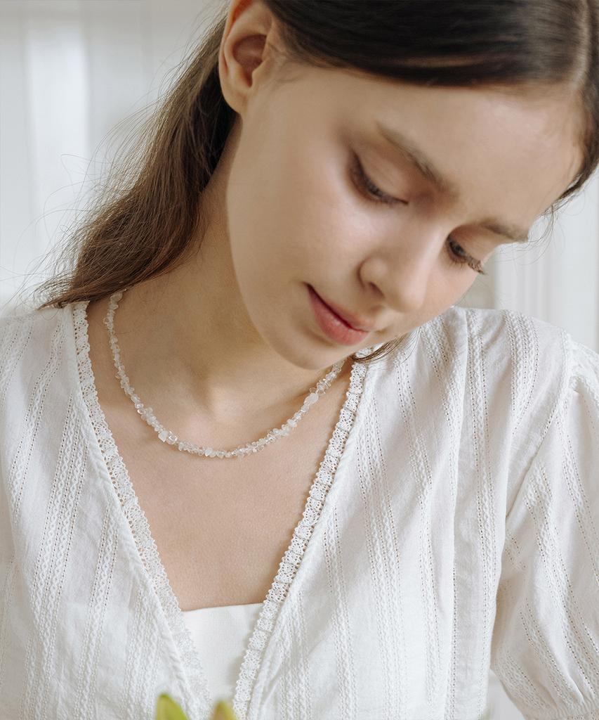 Has Hml010 Stone Chip Necklace