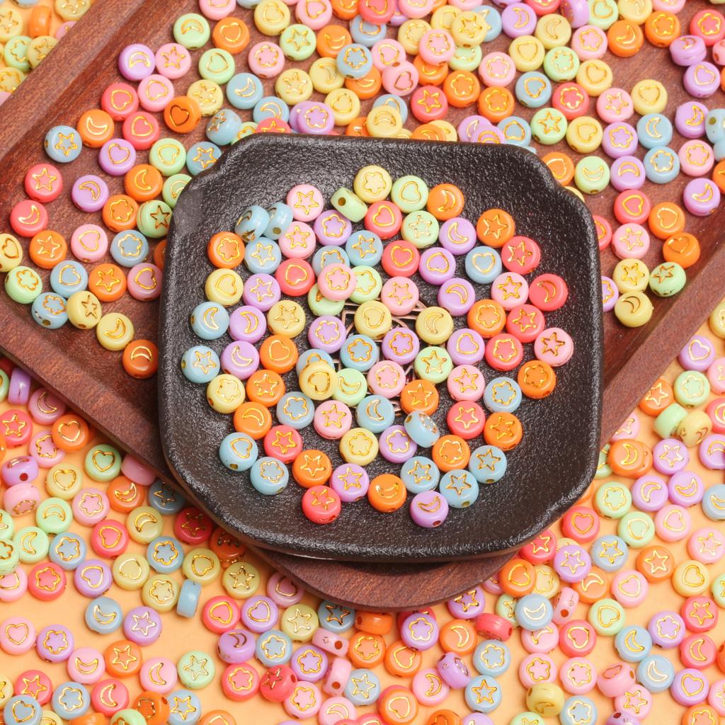 500γρ./συσκευασία Χάντρες Επίπεδα Γράμματα Ακρυλικά DIY Αξεσουάρ Κατασκευή Μόδας Κοσμημάτων 7-11 χιλ. Μπρελόκ Κρεμαστό Κολιέ Βραχιόλι Σκουλαρίκι Χειροτεχνία