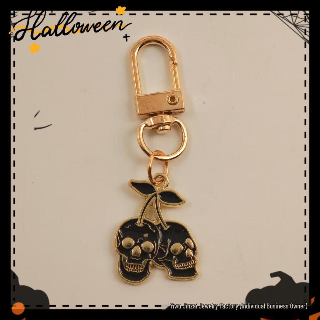 Halloween Skull & Pumpkin Metal Keychain Pendant - Devilish Charm Gift