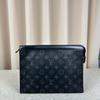 [Używana] Louis Vuitton Pochette Voyage MM 'Czarny Płótno Monogram Eclipse' - Bardzo Dobry #1UWCMUE