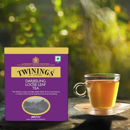 Twinings Darjeeling loser Blatttee, 50 g, loser Tee, leichte Stärke, delikat und subtil