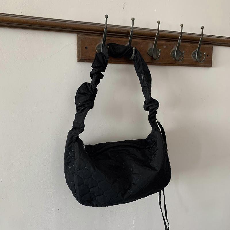 Fashion Crossbody Bag Versatile Shoulder Bags for Girl Women Pleated Drawstring Solid Color Bags Korean Style Ruched Bag Yellow