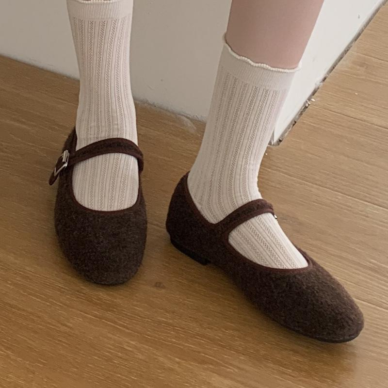 2025 Autumn New Retro One-word with Round Head Mary Jane Shoes Women's Large Size Soft Sole Shallow Mouth Single Shoes Women