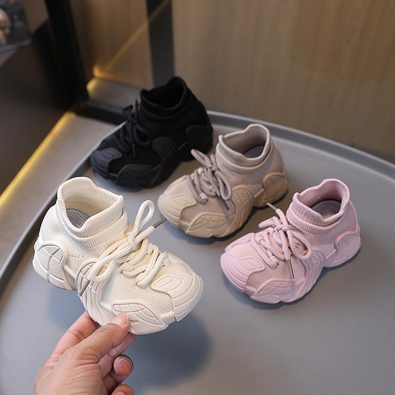 Spring and Autumn Style Boys and Girls Breathable Mesh Comfortable Soft Sole Sports Shoes