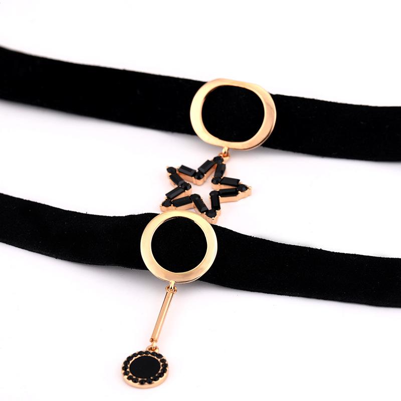 Choker Necklace Women'S Short Collarbone Chain Collar Women'S Neckband Neck Jewelry Sexy Black Wide Edge Necklace