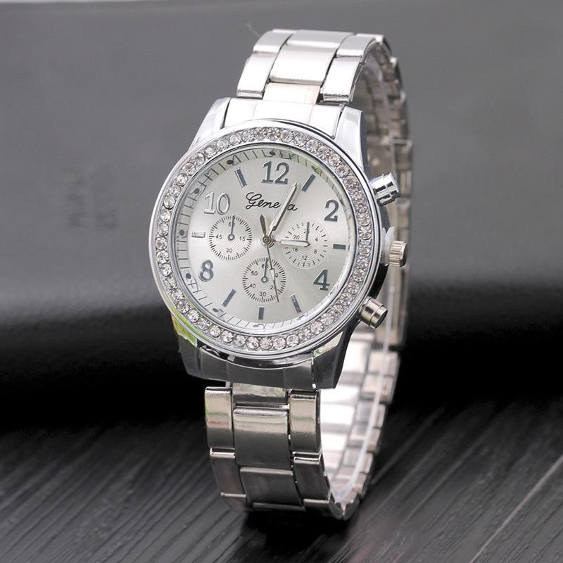 1PC Geneva Horloge Diamant Legering Stalen Band Horloge Dames-, Dames Quartz Horloge