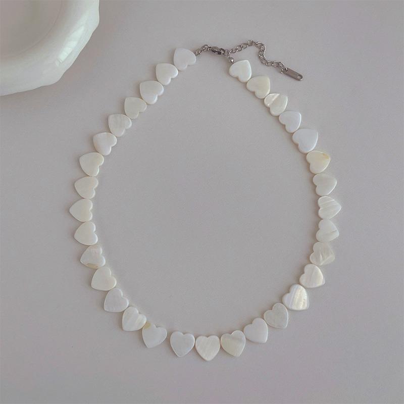 Damen Weiße Herzmuschel Perlenkette Silberbeschichtete Kette Choker Strandschmuck