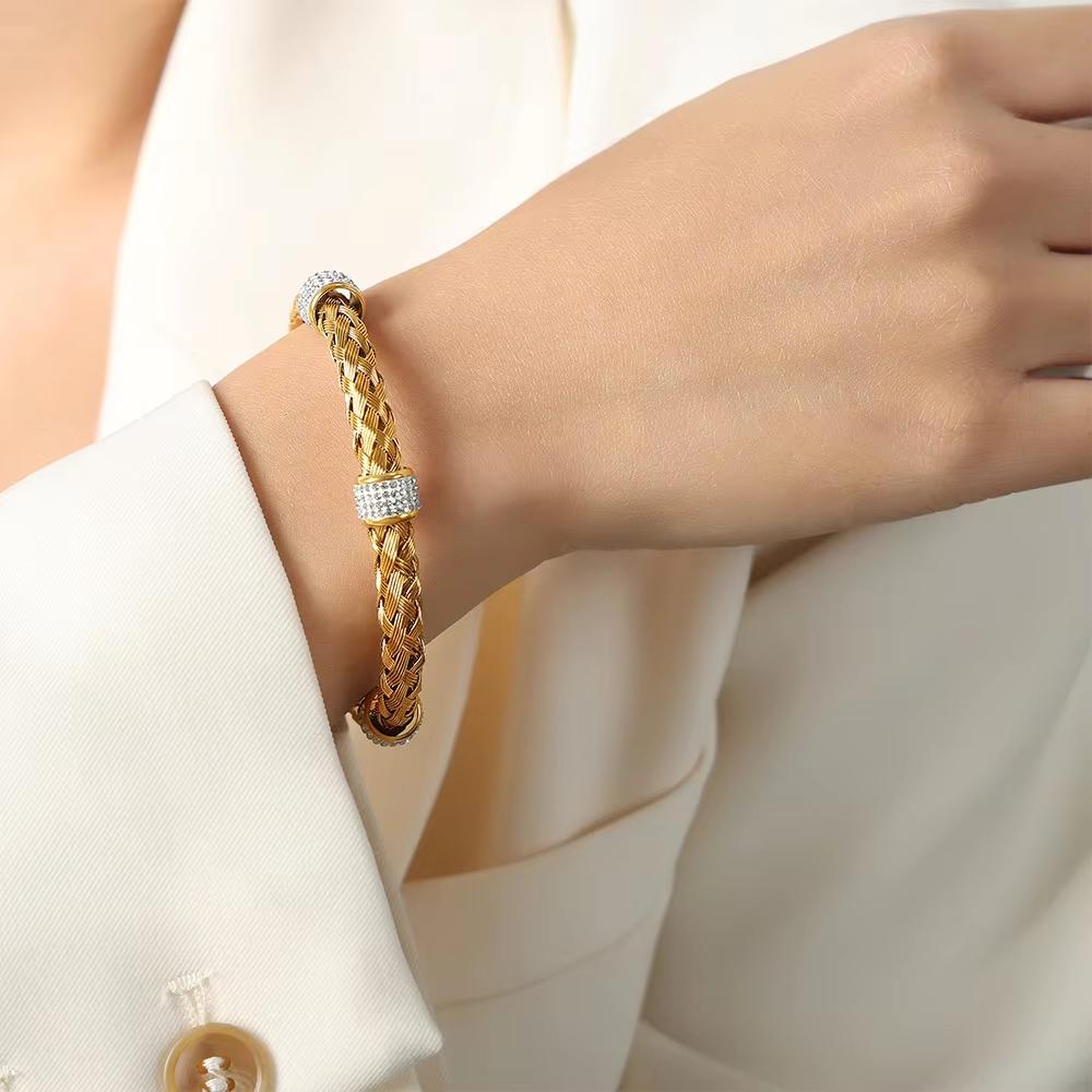 Fashion Women's Stainless Steel Bracelet 18K Gold Plated Hollow Woven Open Bangle Fashion Statement Jewelry