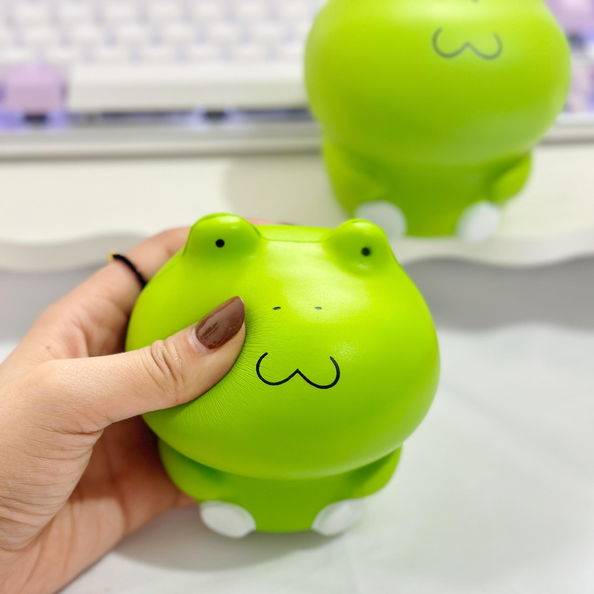 

New Frog Stress Relief Squishy Toys Playsets PU Slow Rising Squeeze Antistress Ball Cartoon Table Ornaments Squishy Stress Reliever Toys Playsetss