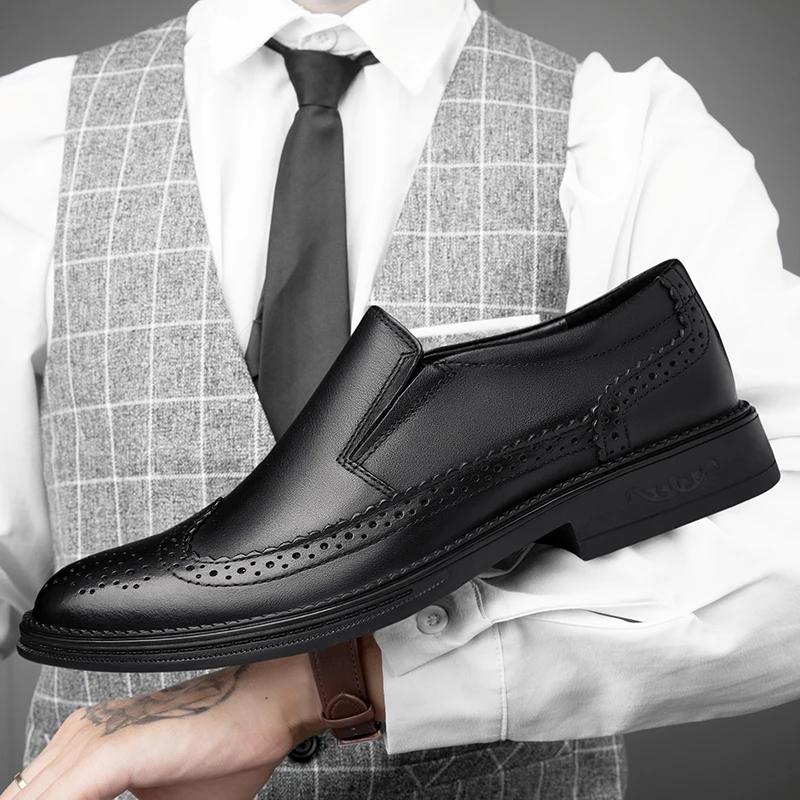 Fashion Elegantes Genuine Leather Men Brogue Shoes Man Dress Shoes Slip On Business Casual Shoes Classic Leather Breathable Oxford Shoes