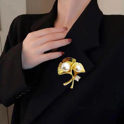 Retro Zarif Ginkgo Yaprağı Sahte İnci Broş Moda Erkekler Düğün Parti Çiçek Zirkon Broş Pin