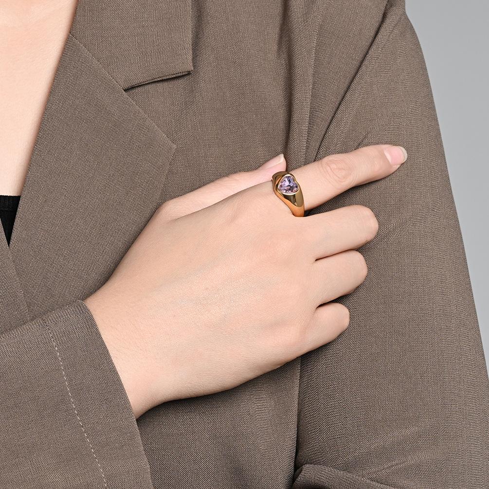 European and American French Light Luxury Heart-shaped Titanium Steel Gemstone Ring Women's Niche High-end Gold-plated Love Ring Does Not Fade