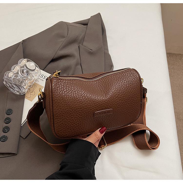 

Ретро Универсальная Сумка-подушка Женская 2025 Новая Мода Универсальная Широкий Плечевой Ремень Сумка Кроссбоди Гонконгский Стиль На Плечо Под Мышку