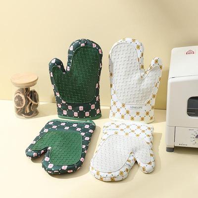 Heat-Resistant Silicone Oven Gloves: Insulating, Anti-Scalding, for Kitchen & Baking