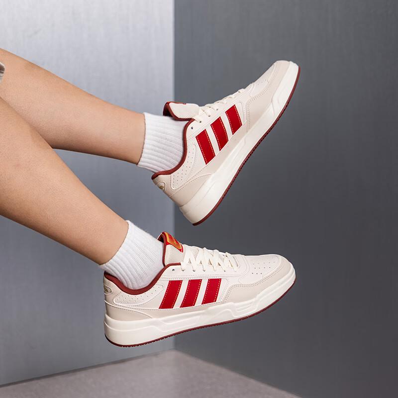 Adidas KI1502 Unisex Low-Top Basketball Sneakers
