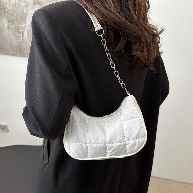 Kleine quadratische Tasche Damen Winter neuer Trend einfache Unterarmtasche Mode Diamantkette Umhängetasche