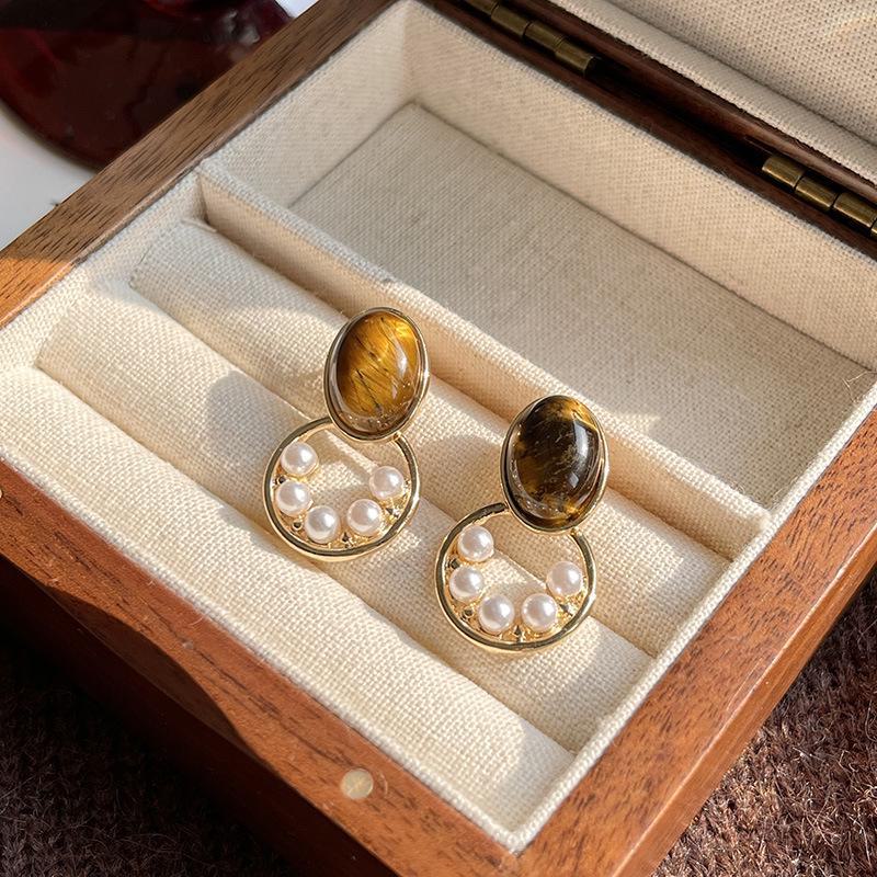 Geometric Pearl Amber Earrings - 925 Silver Luxury Niche Design for Trendy Women