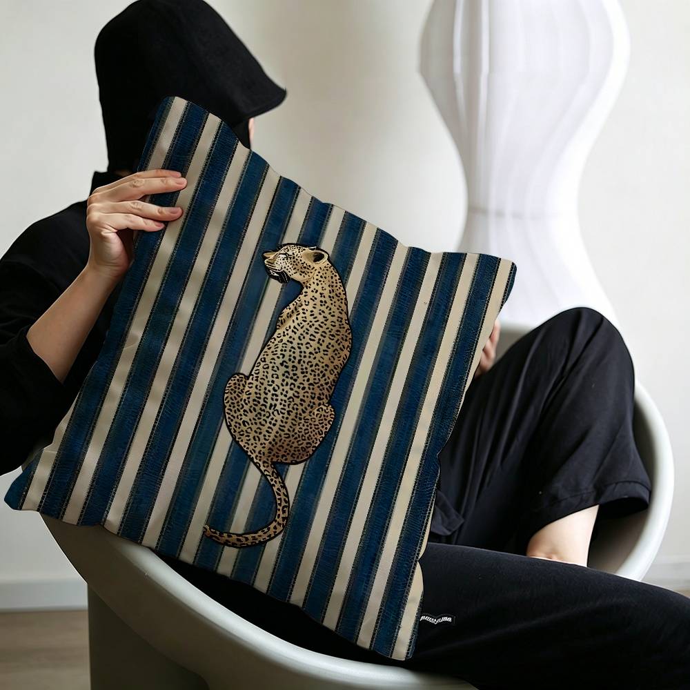 Fashion cool Leopard Print Pillow Anime Pillow Sofa Bed Head Pillow Cover Cushion Cover 45x45 cm Fashion
