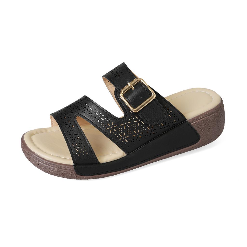 Fashion hollow breathable slope heel slippers women's summer new beach slippers muffin thick bottom women's cool slippers