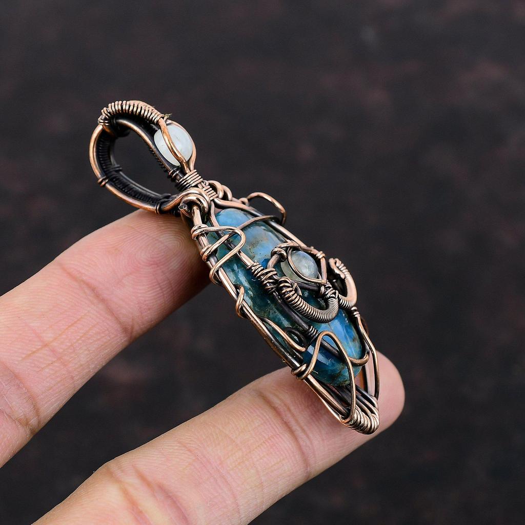 Pingente de apatita neon com mau-olhado, fio de cobre enrolado, joia artesanal, pingente de pedra da lua arco-íris, joia de cobre, pingente de pedra preciosa natural