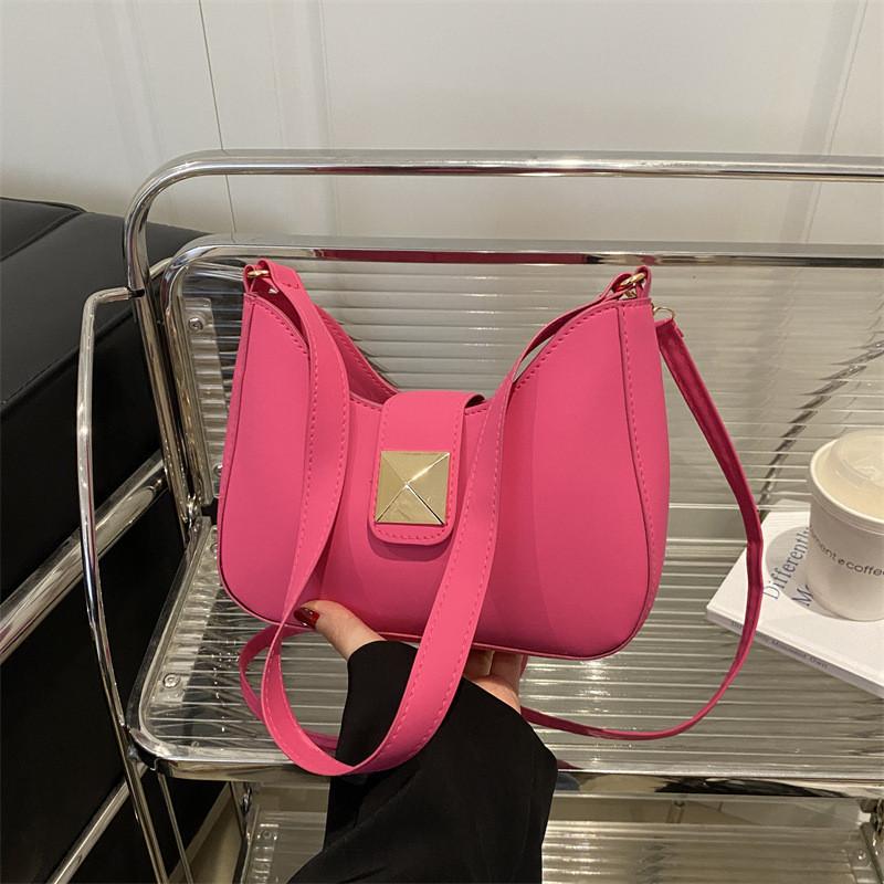 Simple Solid Color Gold Buckle Decoration Women Casual Shoulder Bag For Daily