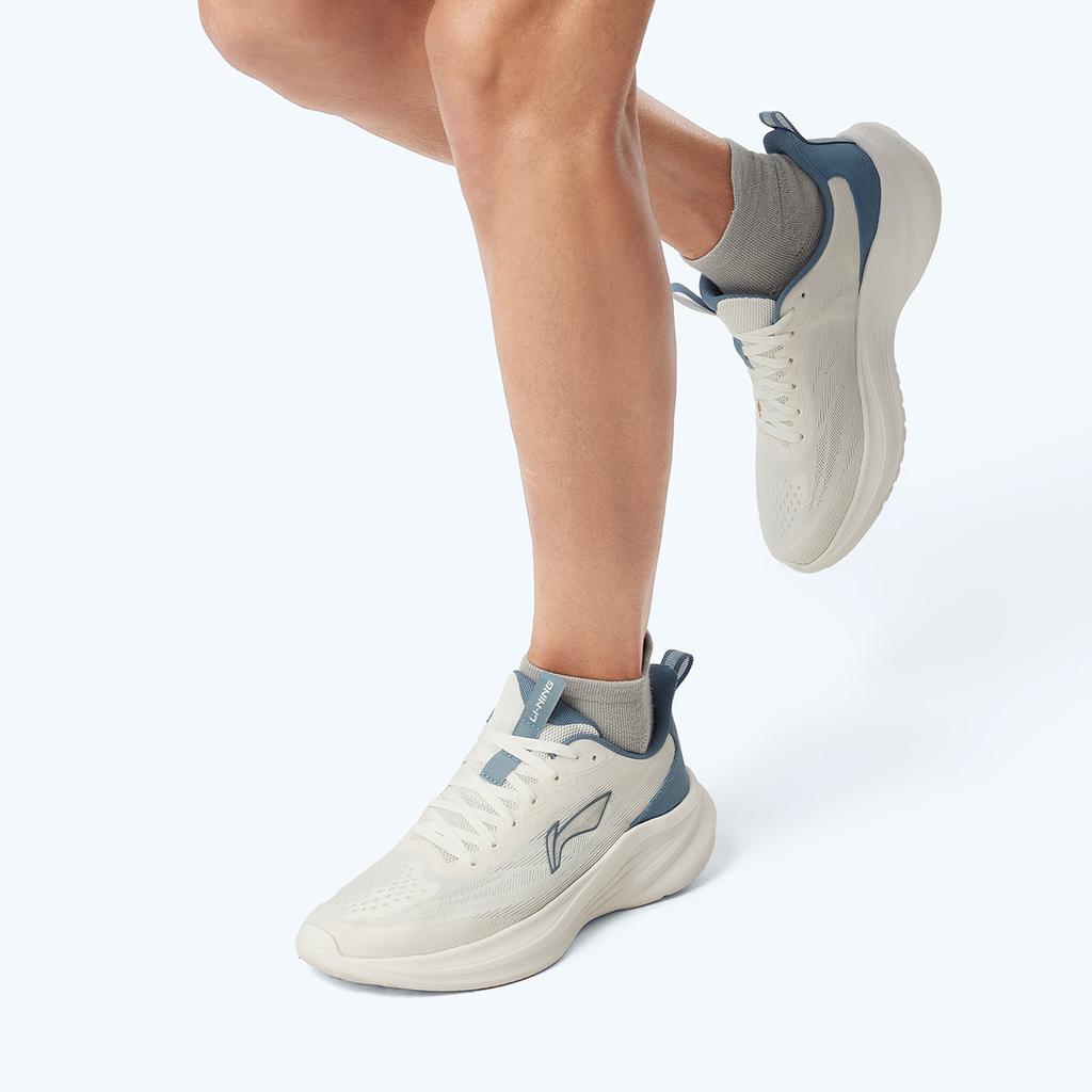 Li Ning Light Breeze Low top Casual Long Distance Running Sprint Running Shoes Men's White Blue ARSV107-1
