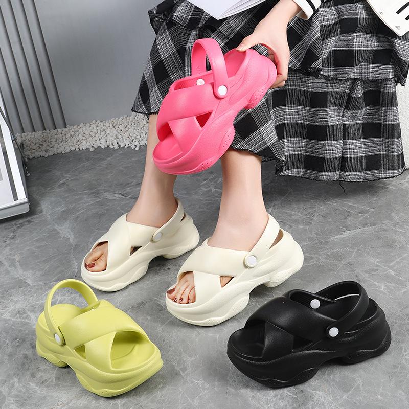 Women's Lightweight EVA Sponge Heel Cross-Strap Outdoor Platform Sandals for Summer Beach Wear