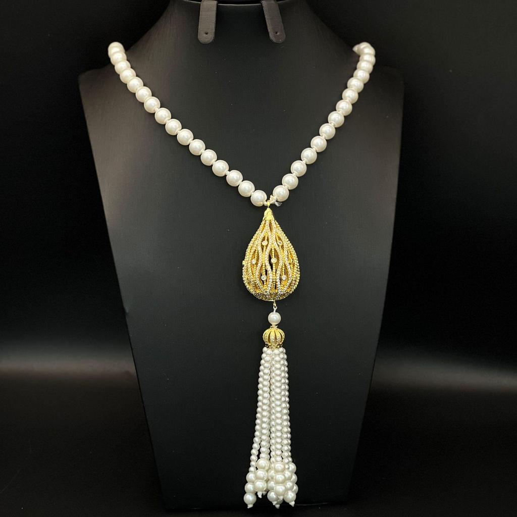 Elegant European & American Light Luxury Tassel Pearl Sweater Chain with 3D Hollow Zircon Pendant