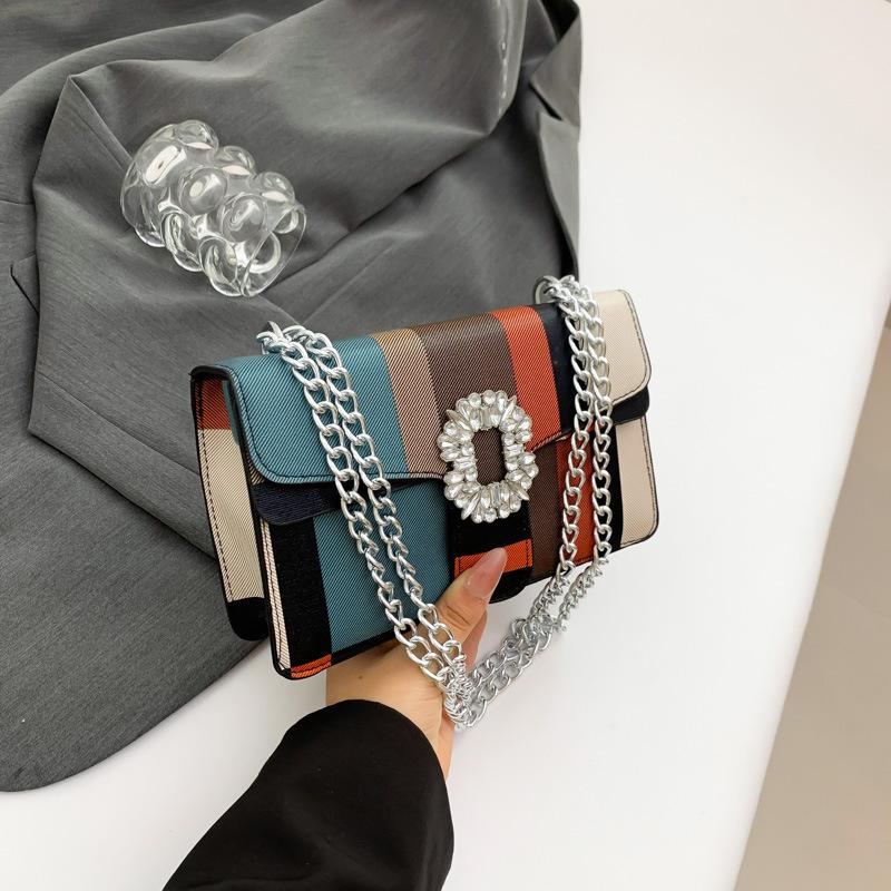 

Новая летняя персонализированная сумка через плечо, модная повседневная и красивая модная сумка, женская темпераментная сумка через плечо, маленькая квадратная сумка, трендовая