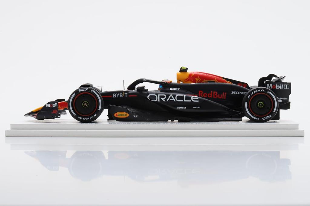 Suzuka Circuit 2024 FORMULA 1 JAPANESE GRAND PRIX Scale Miniature Car Red Bull Racing Sergio [SUZUKA CIRCUIT] [Official] 1/43 (ORACLE NO.11 Perez)