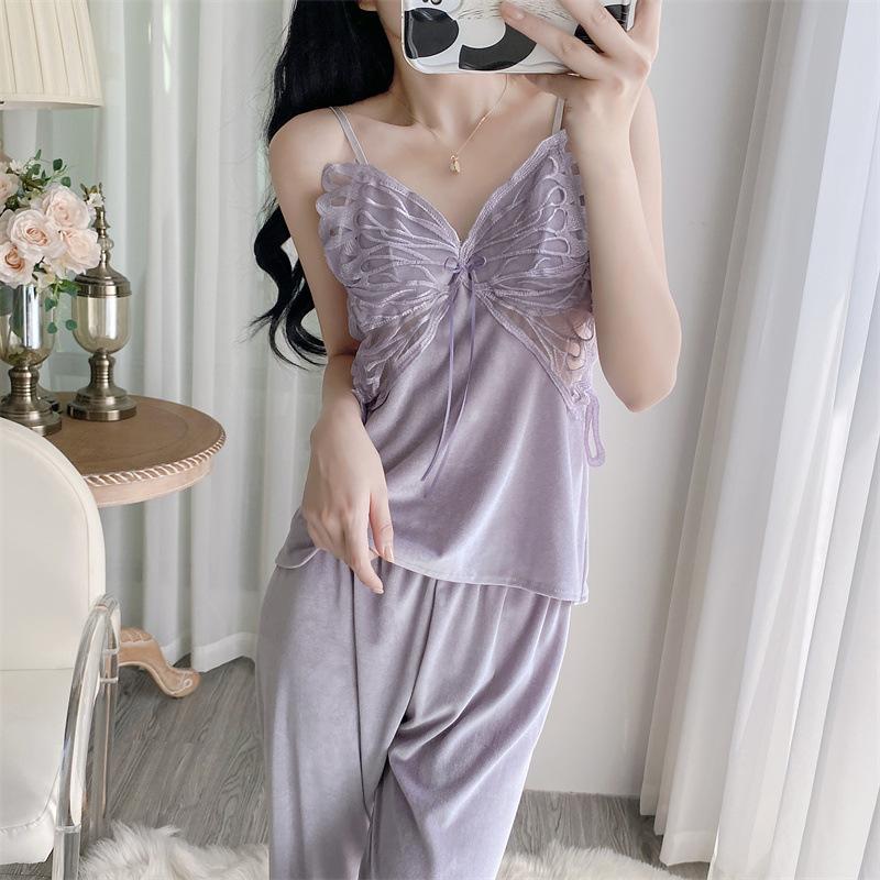 Autumn and winter golden velvet butterfly pajamas women's sexy suspender trousers robe three-piece bathrobe loungewear live broadcast