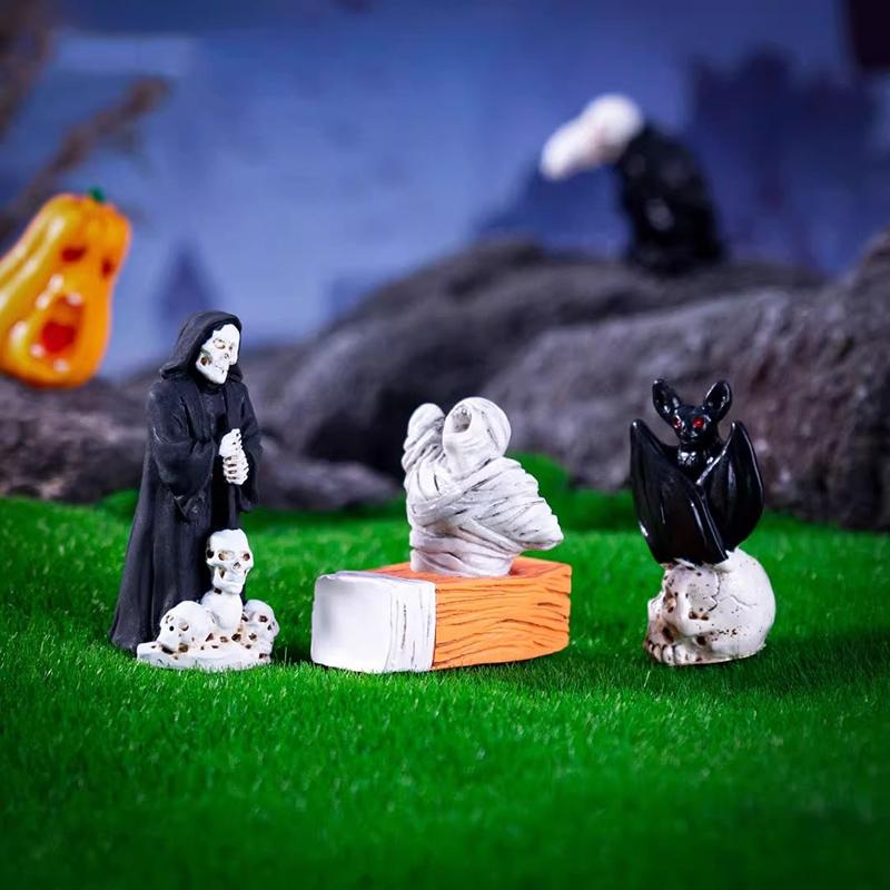 Halloween Figurine Decorations Micro Landscape Ghost Mini Pumpkin Skeleton Ghost Skull Ornament Resin Day Of The Dead Ornaments