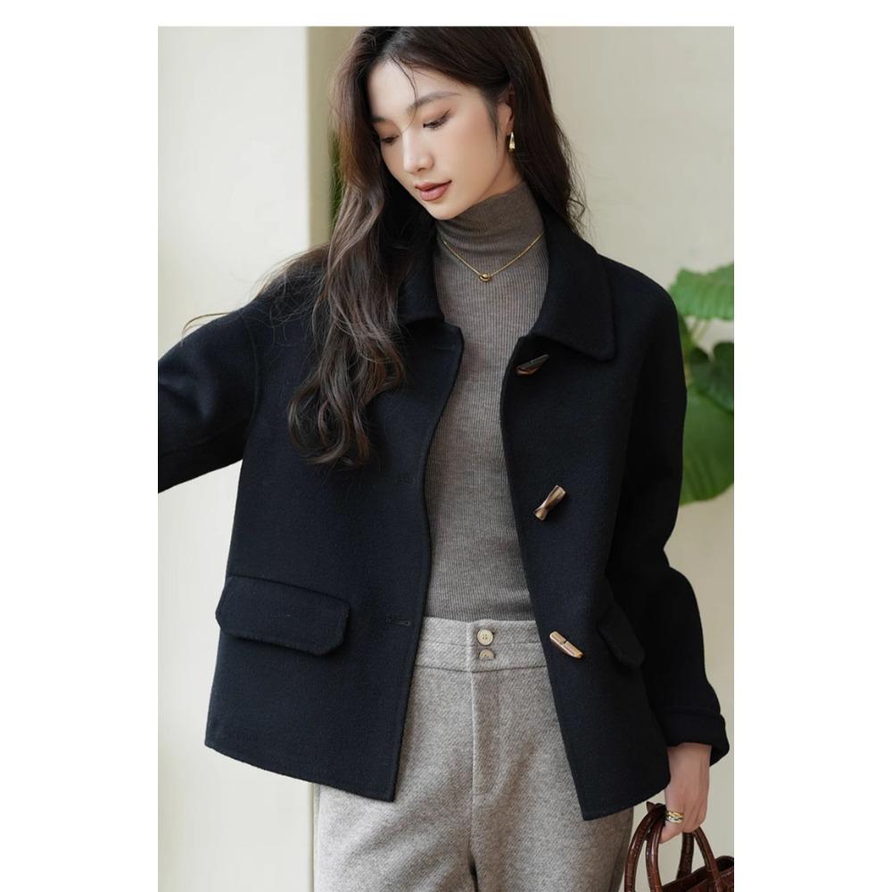 Fashionable and High-end Women's Short Woolen Coat with Horn Button and Long Sleeves, Perfect for Autumn and Winter