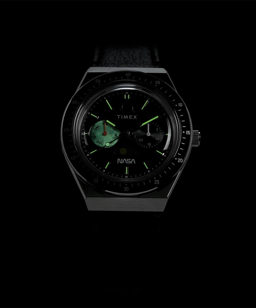 Taimaegseu X Nasa Q Timex Vintage Black Leather Watch 40Mm
