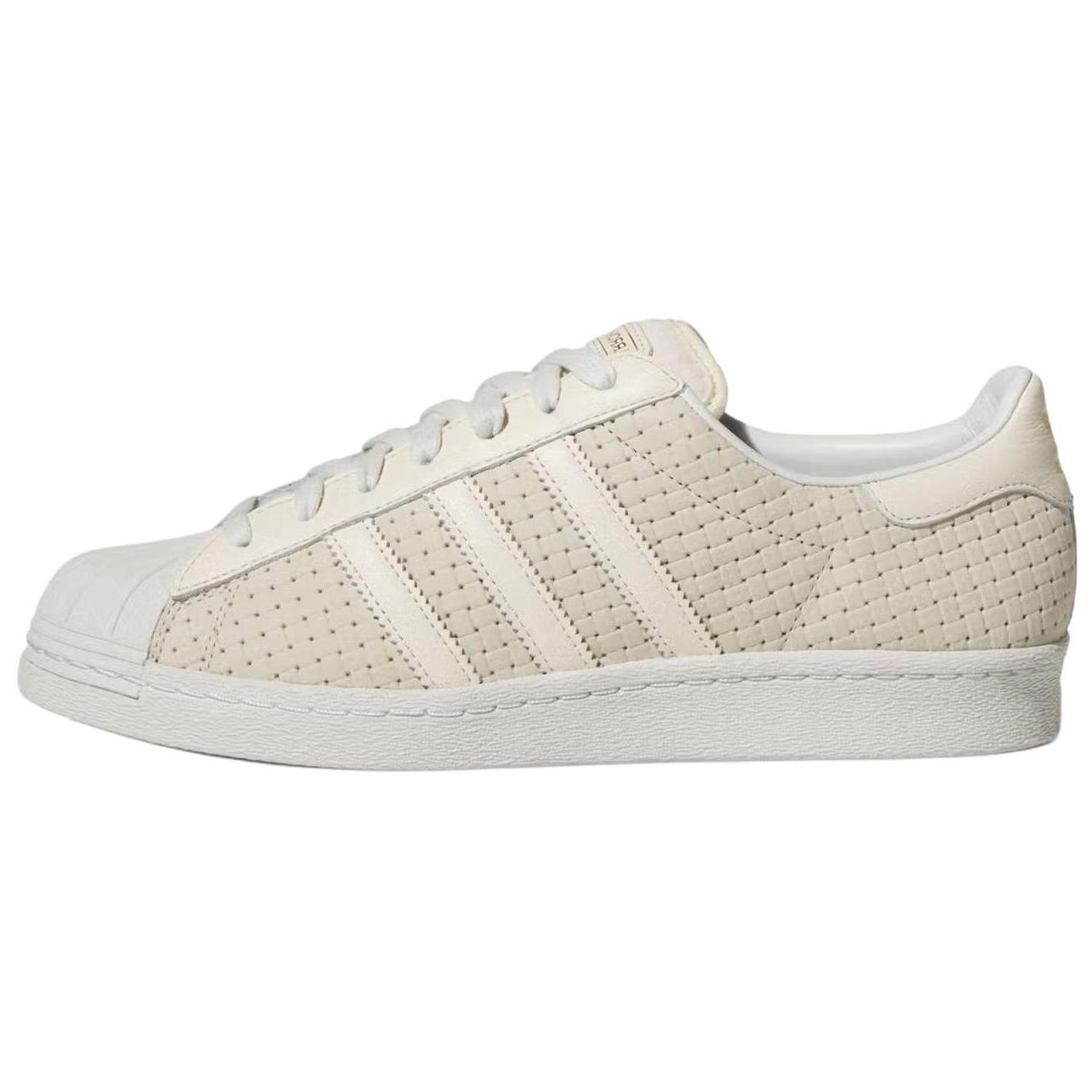 

Кроссовки унисекс Arrow & Beast x adidas Superstar ADV Stuttgart кремовые, чудо-белые, кристально-белые JS2593 40