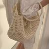 Hohle handgewebte Tragetasche für Damen - Koreanischer Lazy-Stil Große Kapazität Stroh gewebte Tasche