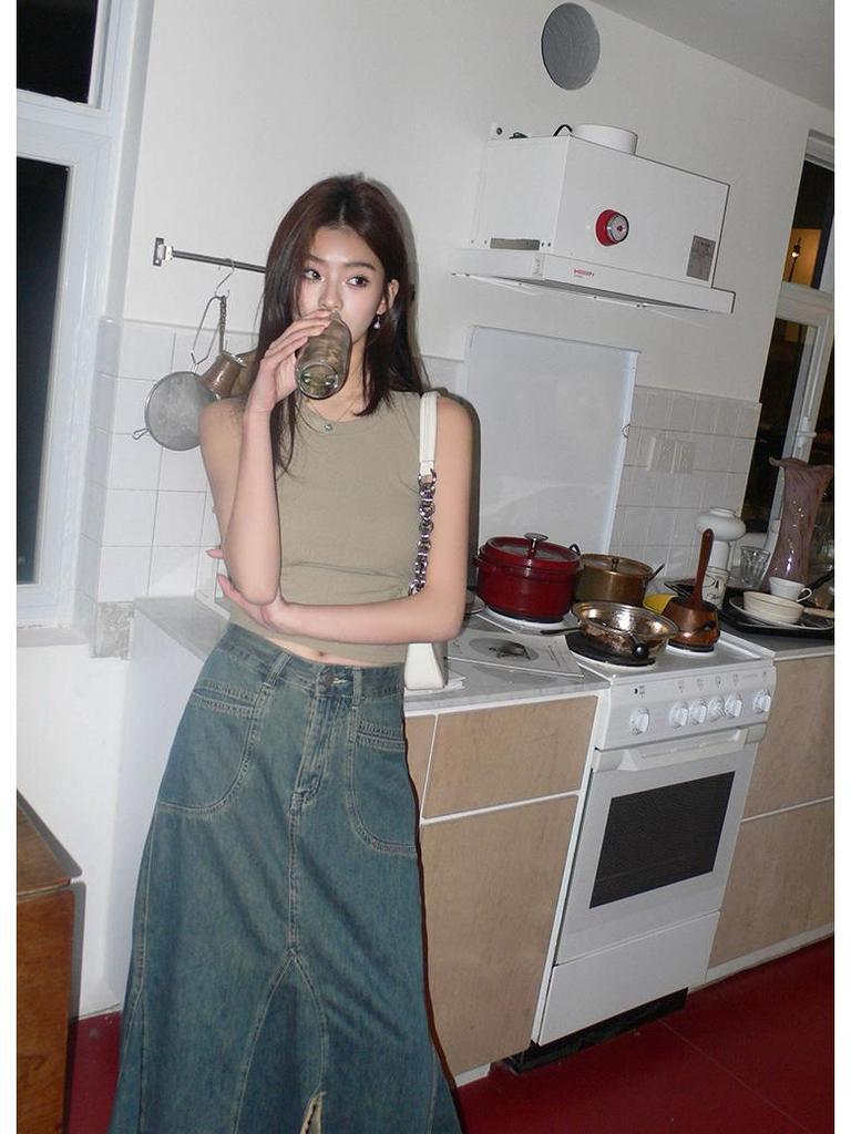 2026 Spring/Summer Women's Frayed Hem Irregular Slit Denim Long Skirt