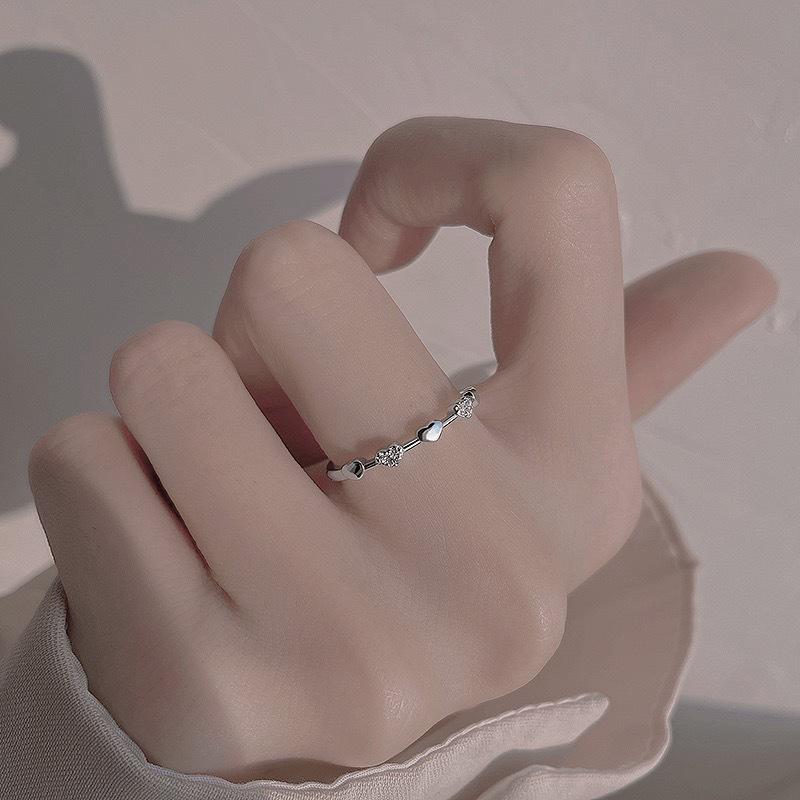 

Изысканное кольцо с открытой бабочкой, сплав, инкрустация полудрагоценным камнем StyleA