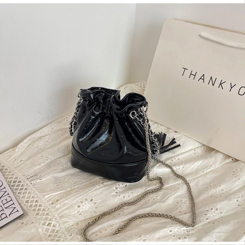 

IELGY Женская серебряная модная сумка-ведро с цепочкой и выдвижным ремнем чёрный