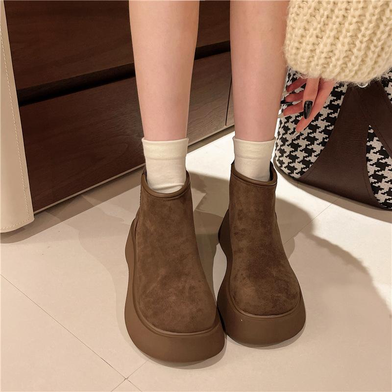 European Station 2025 Winter New Kapibara Frosted Leather Thickened Snow Cotton Boots Bread Shoes Small Women's Shoes