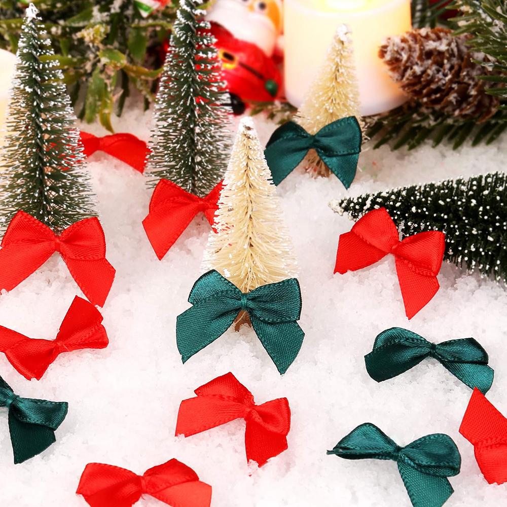 100 ks/sada Polychromní saténové mašle nášivky aplikace mini motýlek DIY oděvy šití dekorace