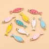 Ciondolo Portafortuna Pesce Smaltato Double-Sided, 6 Colori, Accessorio Gioiello in Lega 7x22mm