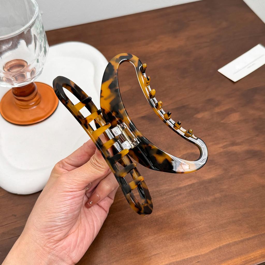 Chic Oversized Hollow Tortoise Hair Clip Classic Retro Style Acetate Claw Clip For Women