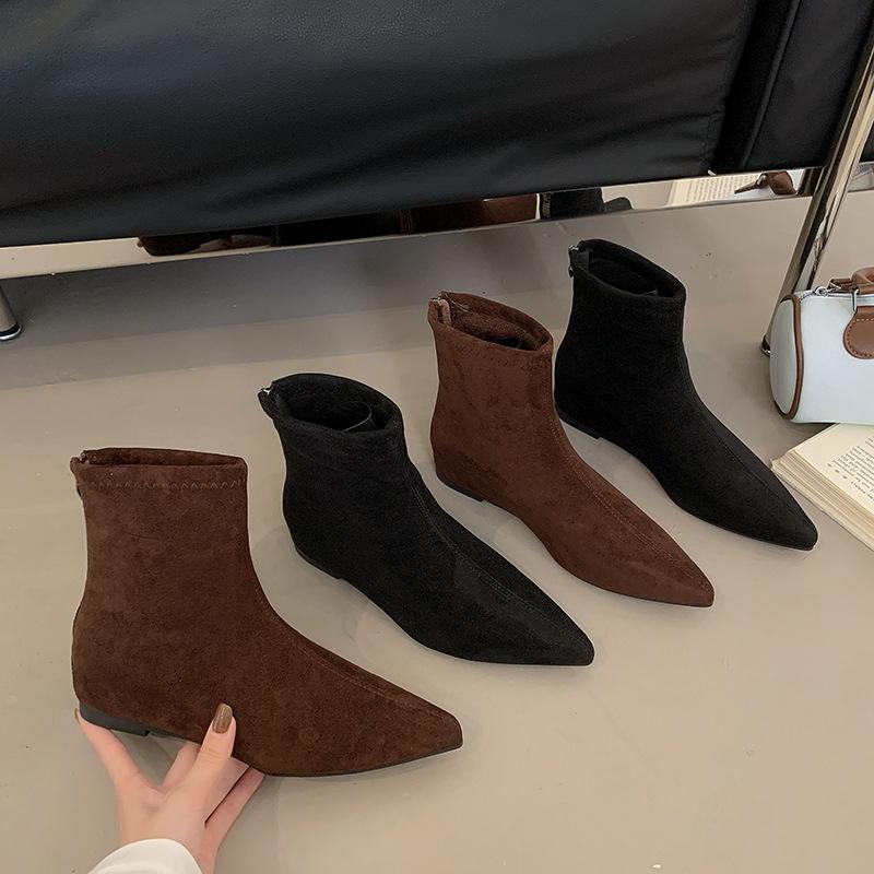 Korean version of retro niche pointed head low heel short boots women's autumn and winter new suede fashion versatile and thin fashion boots